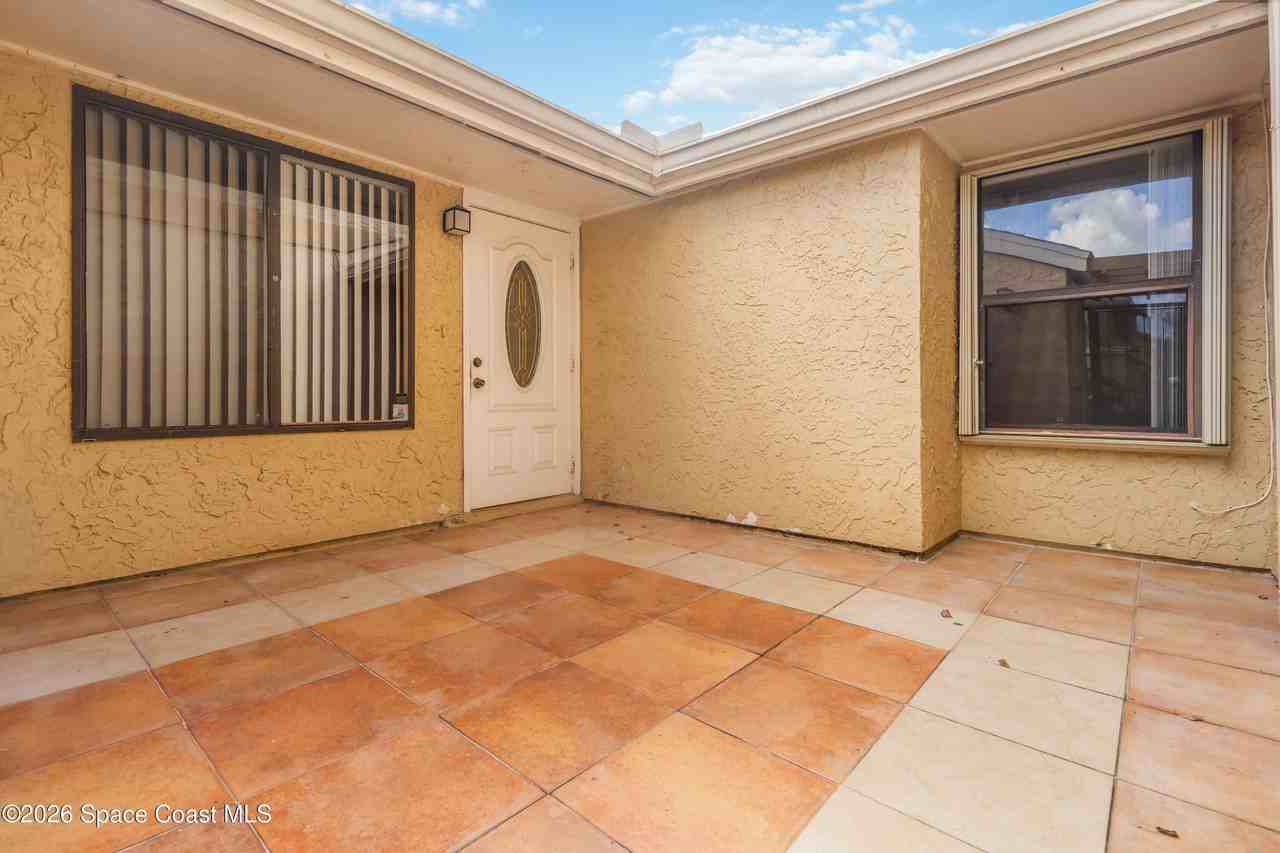 1480 Sheafe Ave Ne Apt 103 #103 - Photo 4 of 28