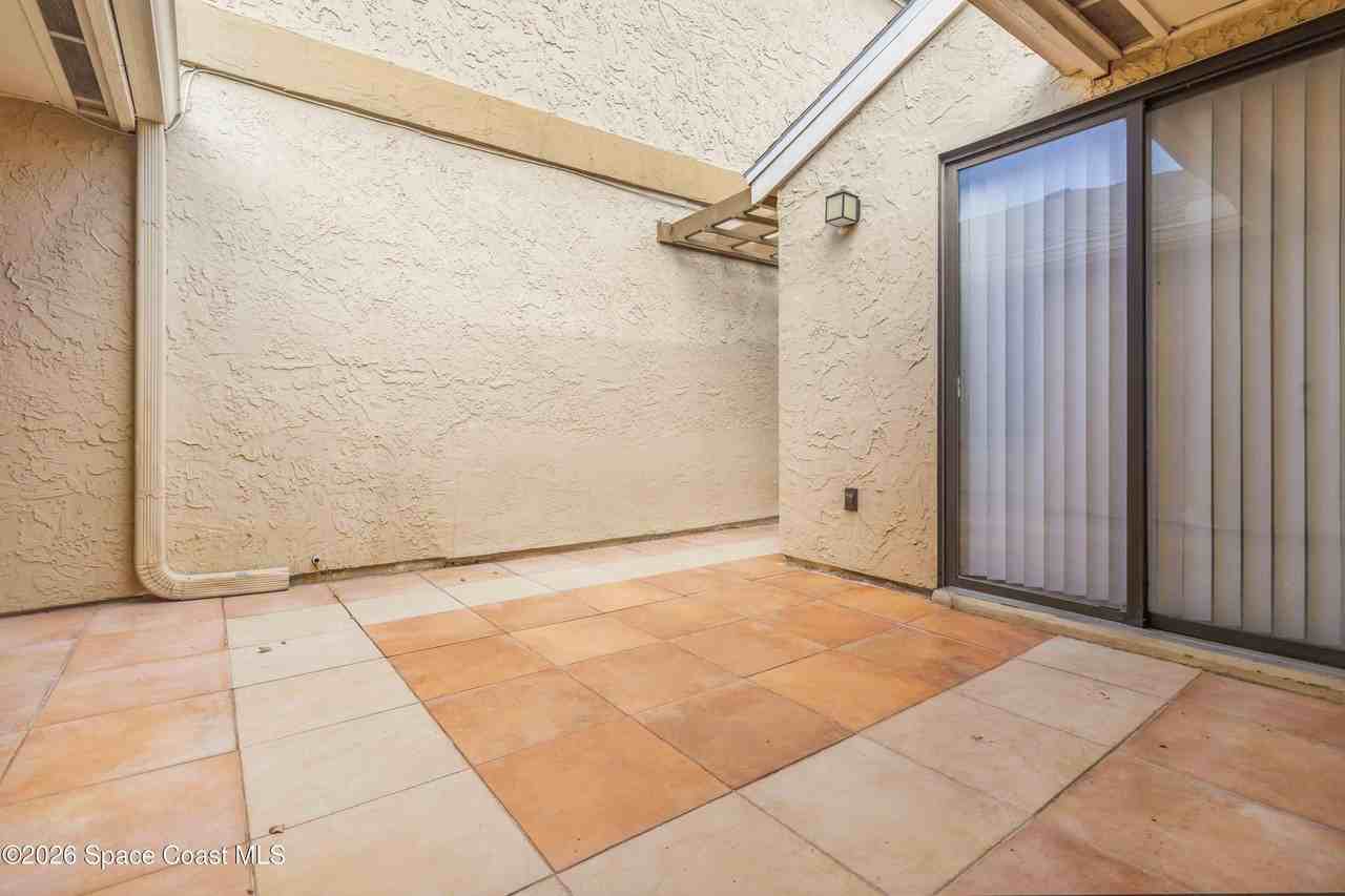 1480 Sheafe Ave Ne Apt 103 #103 - Photo 5 of 28