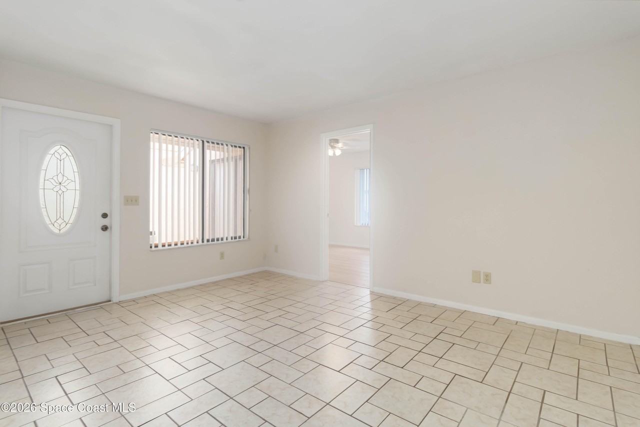 1480 Sheafe Ave Ne Apt 103 #103 - Photo 7 of 28