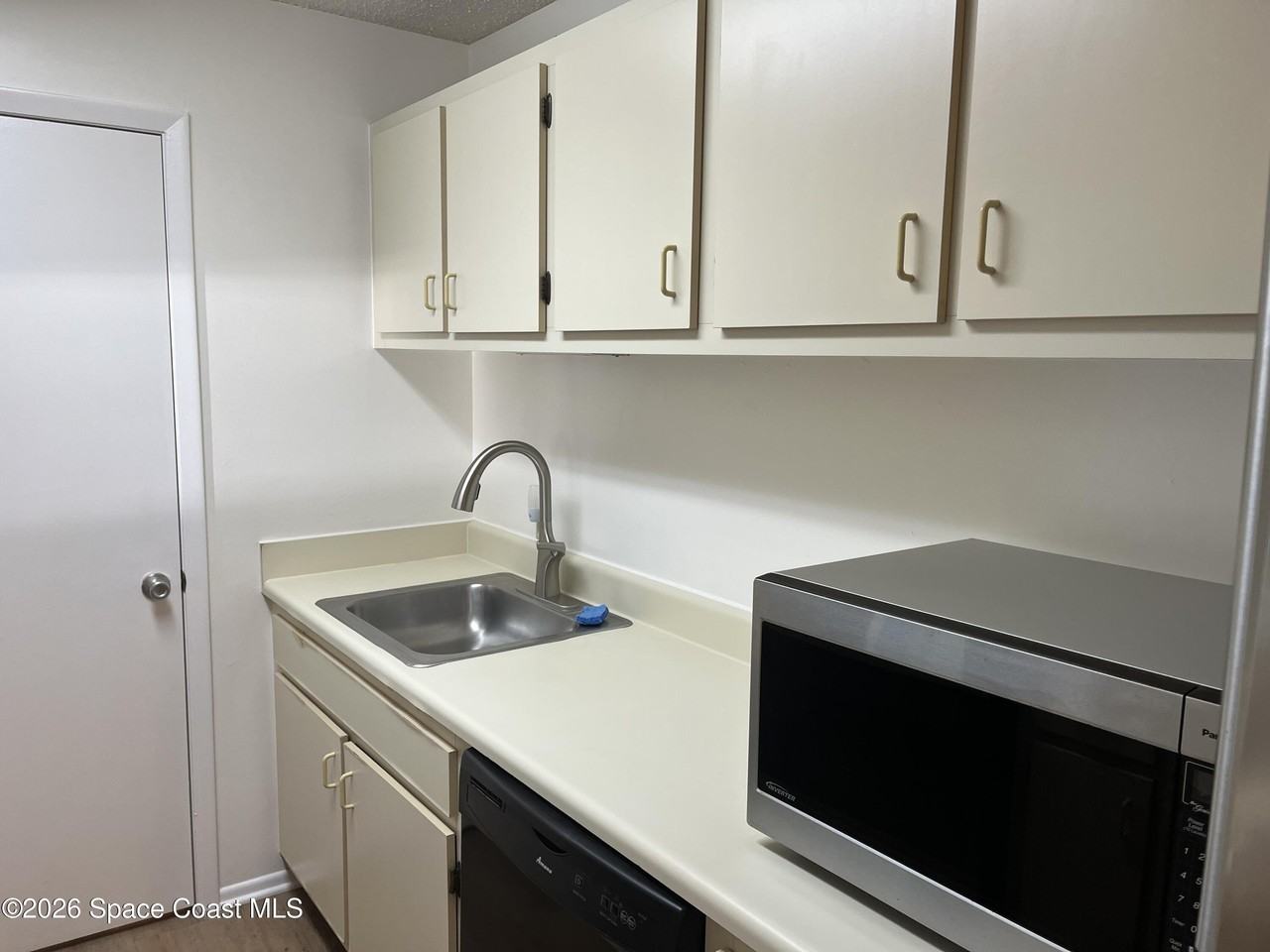 225 S Tropical Trl Apt 515 #515 - Photo 7 of 30