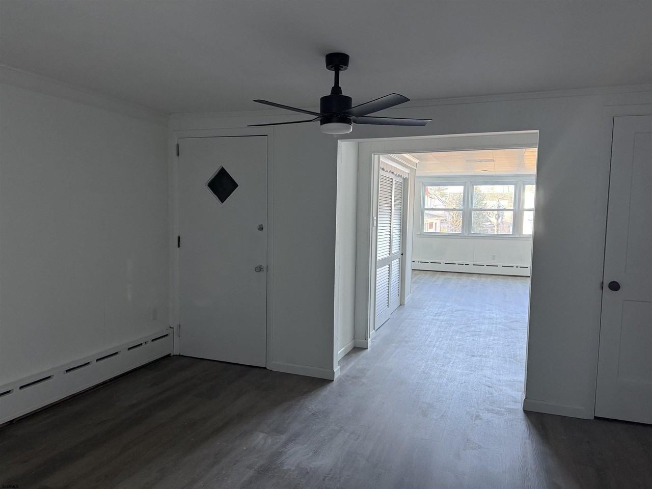 228 Philadelphia Ave - Photo 5 of 18