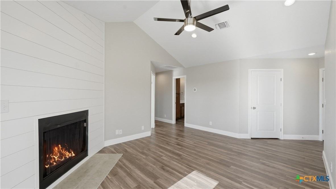 1005 N Lbj Dr Apt B5 #B5 - Photo 3 of 33