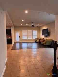 824 Vintage Way - Photo 3 of 6