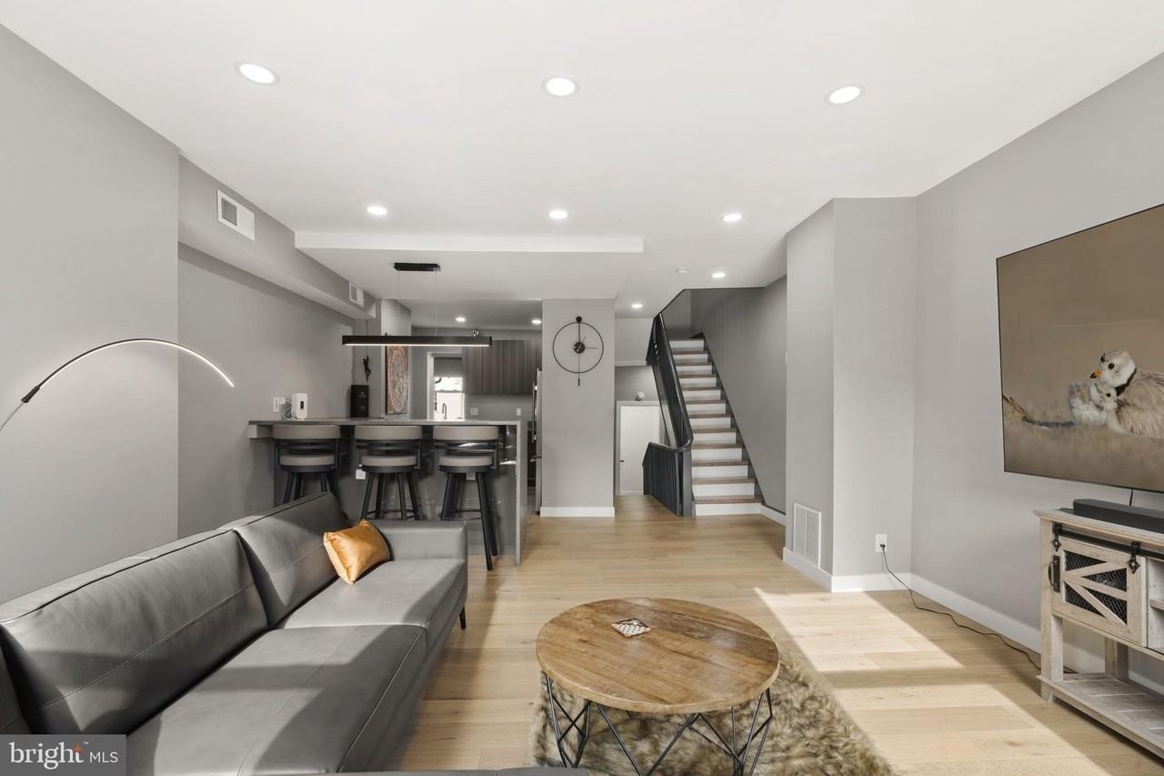 311 Wharton St Unit B #B - Photo 2 of 25