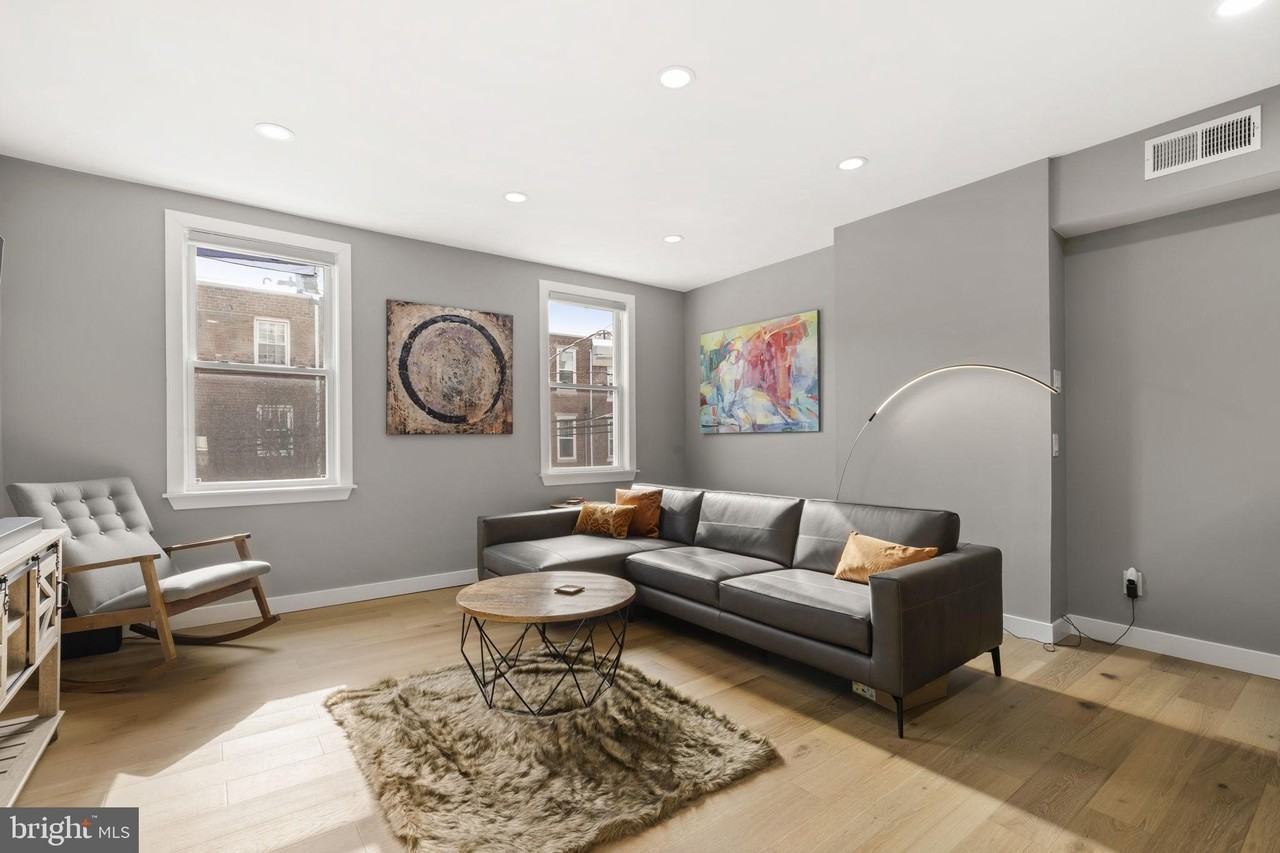 311 Wharton St Unit B #B - Photo 3 of 25