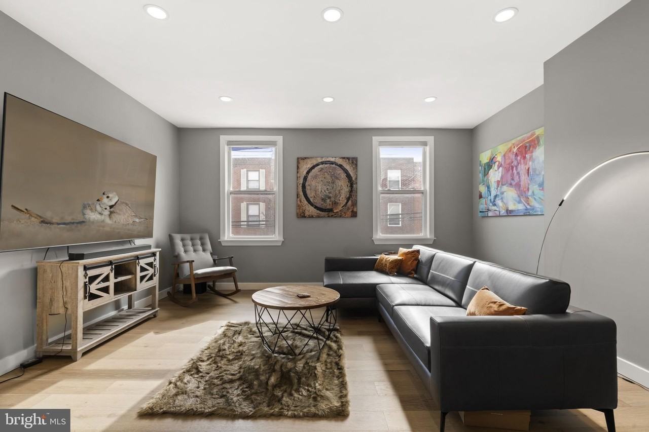 311 Wharton St Unit B #B - Photo 4 of 25