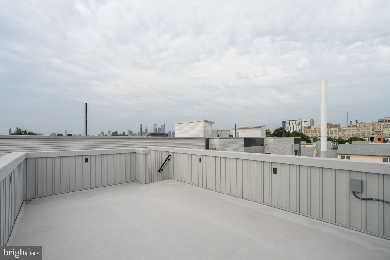 528 W Berks St Unit 2 #2 - Photo 3 of 15