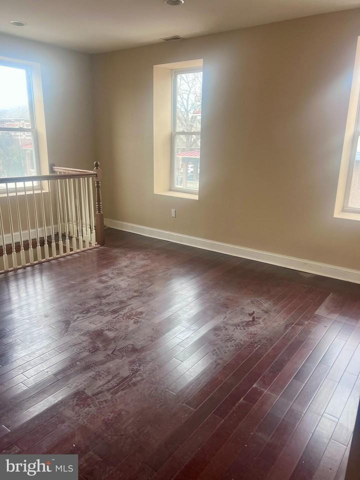 2601 S Colorado St - Photo 5 of 9