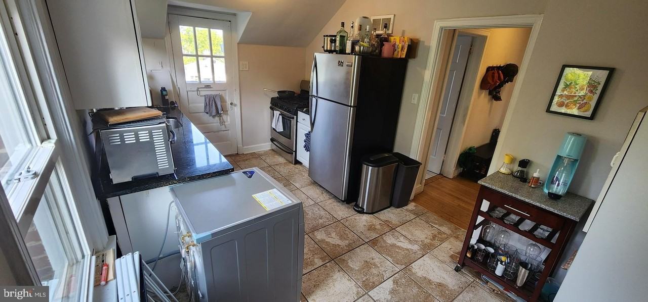 1227 N Utah St Unit 3 #3 - Photo 6 of 24