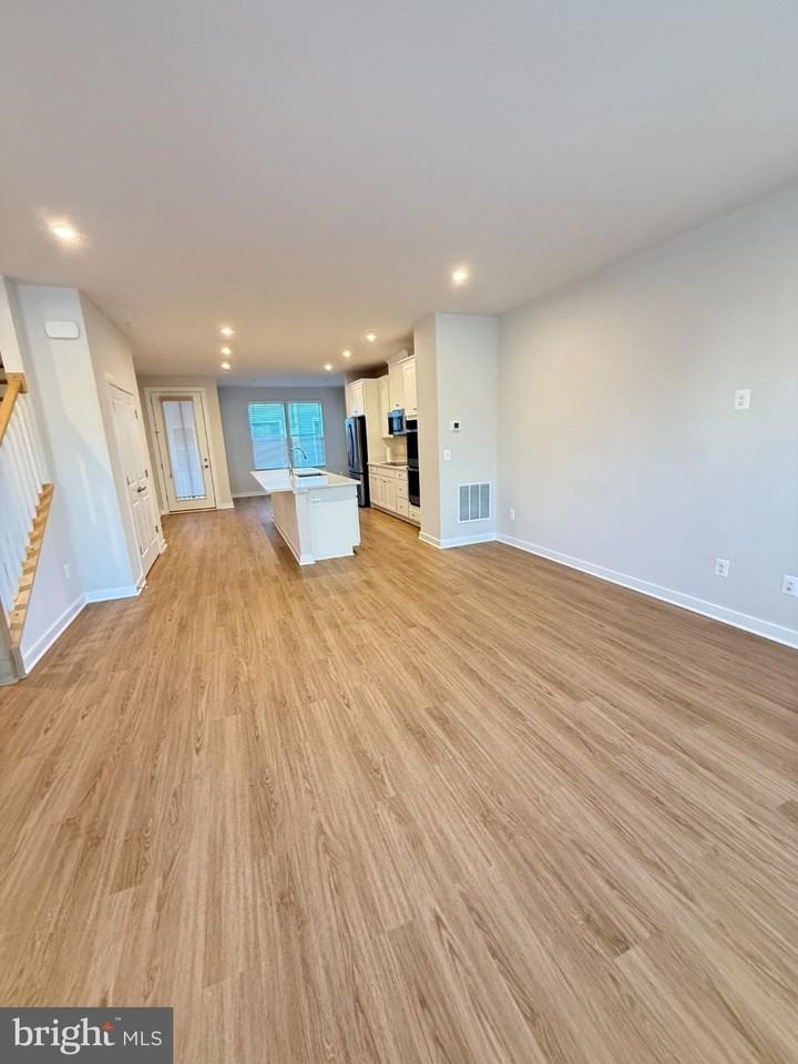 2108 Acadia Rd - Photo 6 of 21