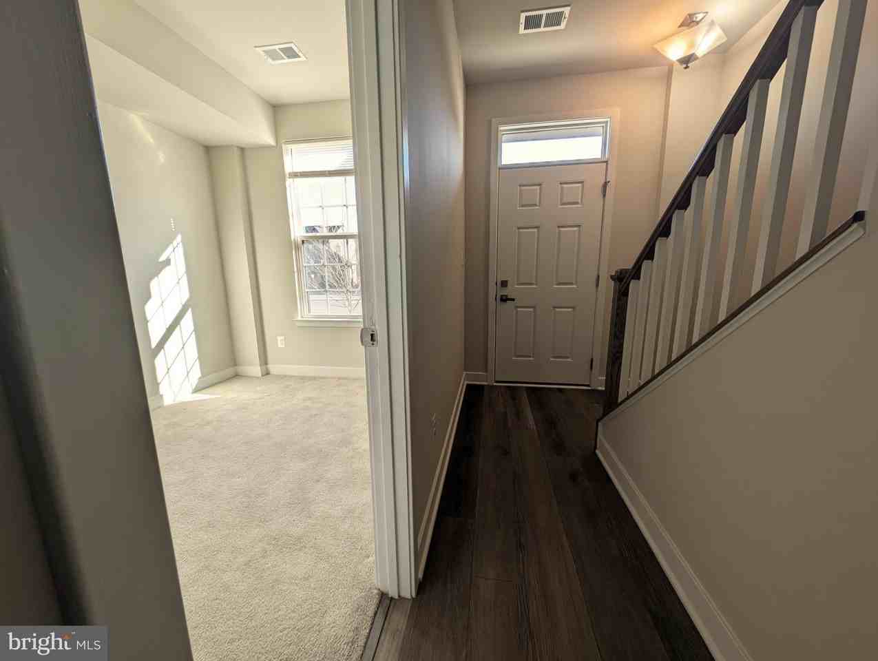 14024 Sunrise Valley Dr - Photo 3 of 35