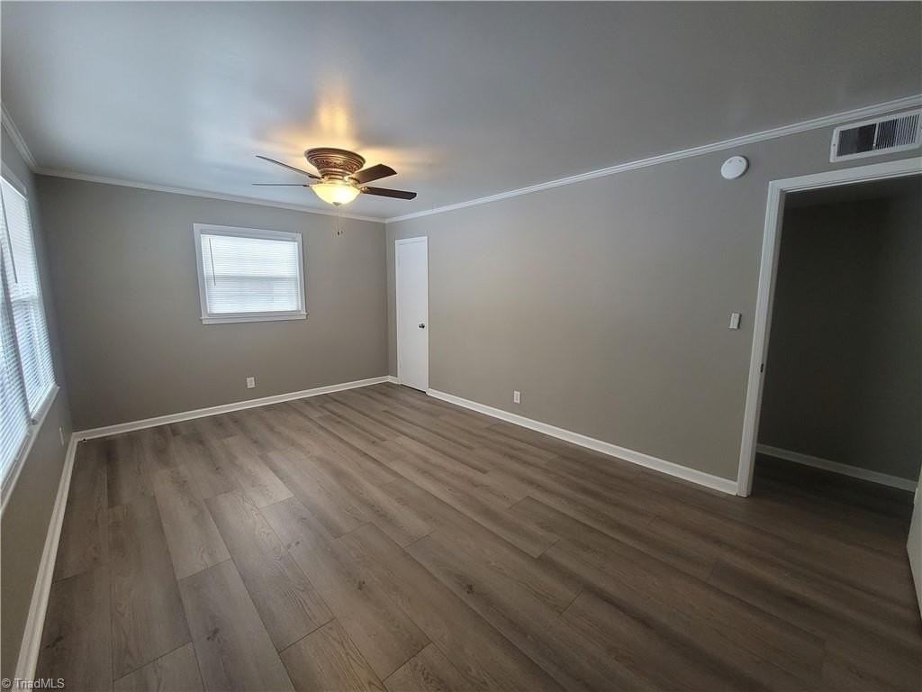 106 Wall St - Photo 3 of 13