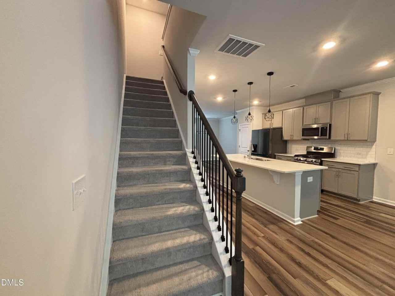 2524 Laurel Valley Way - Photo 7 of 50