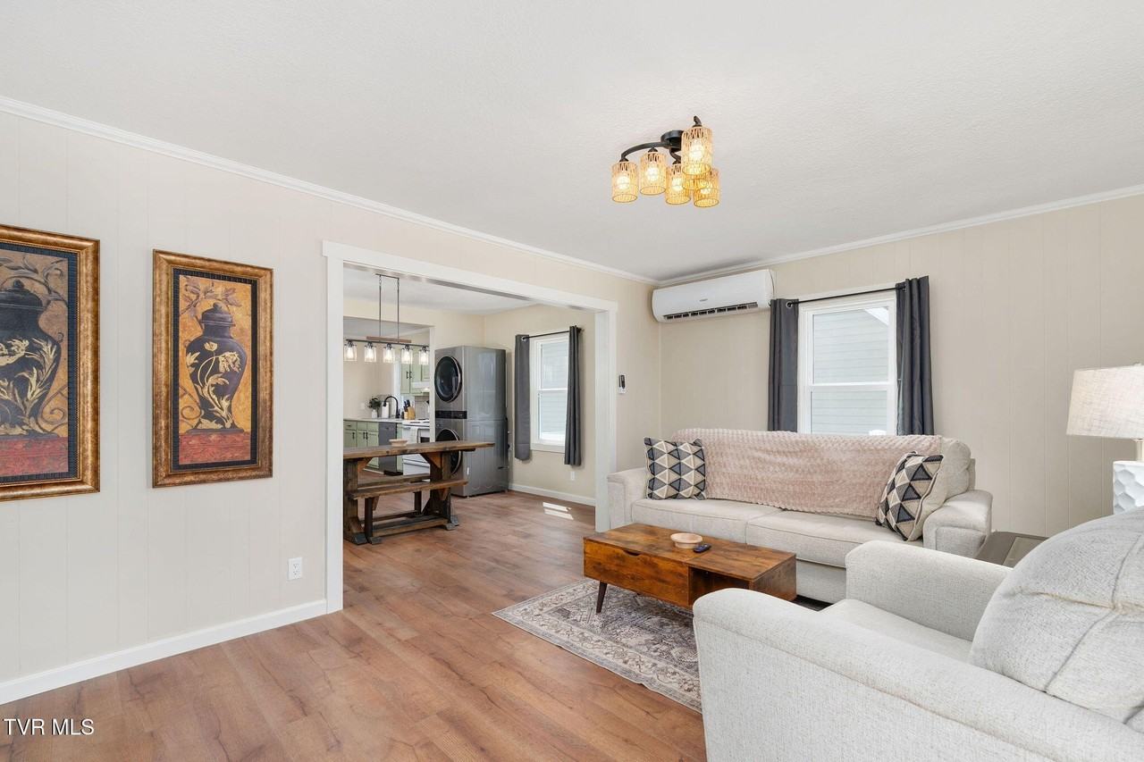 142 E Park Dr Unit A #A - Photo 3 of 50