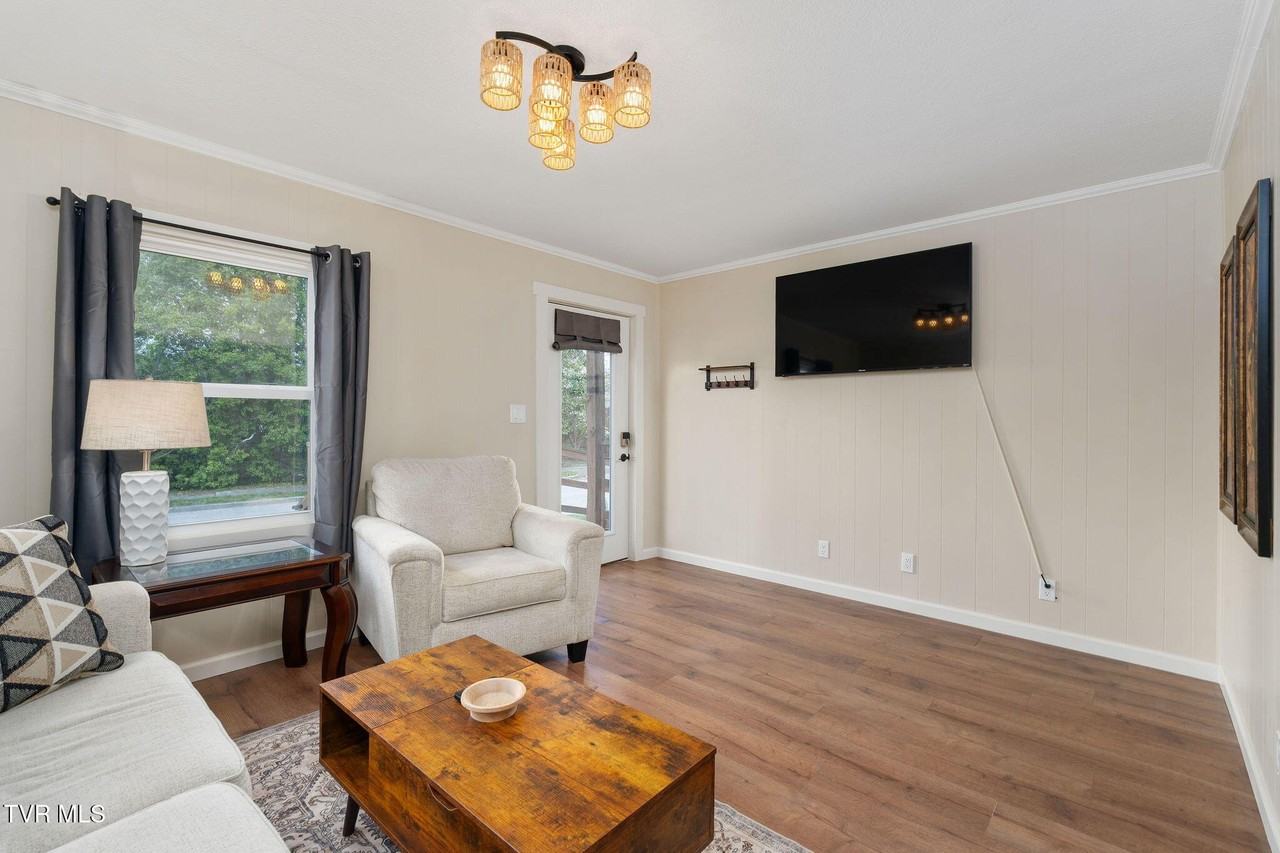 142 E Park Dr Unit A #A - Photo 6 of 50