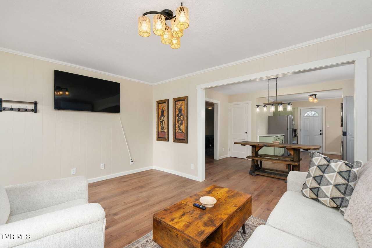 142 E Park Dr Unit A #A - Photo 7 of 50