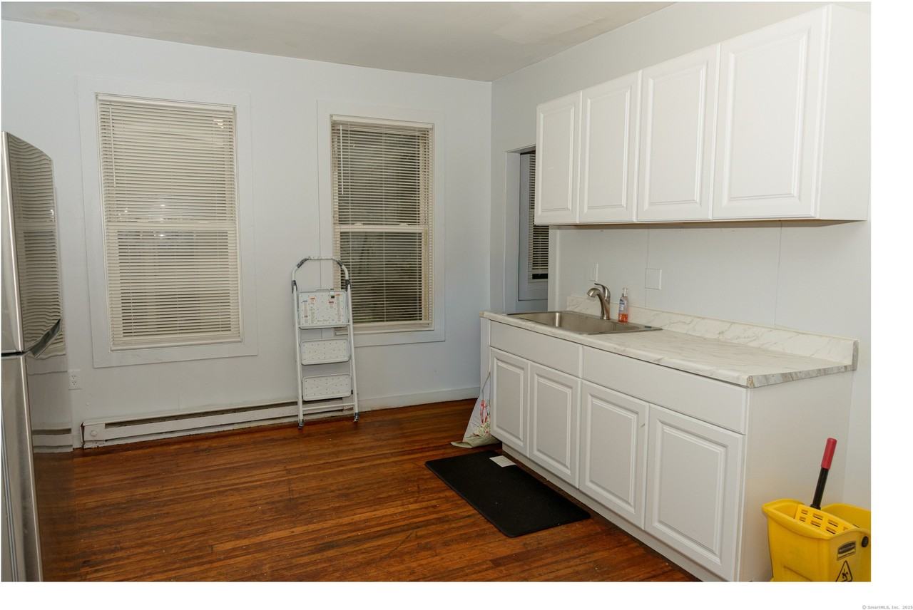 59 Ward St Unit 3 #3 - Photo 2 of 19