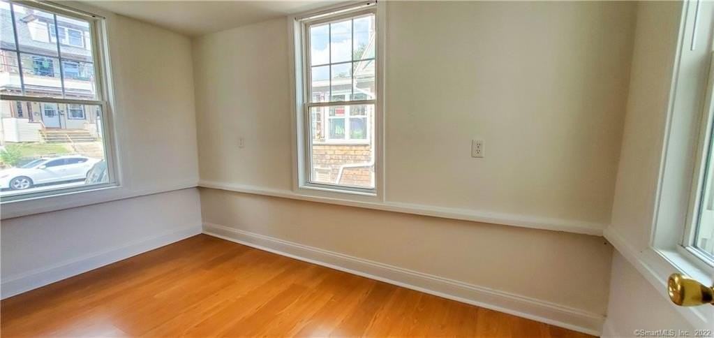 105 Manhattan Ave - Photo 7 of 7