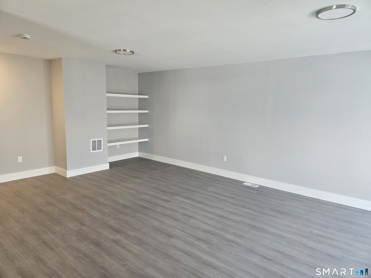 43 Fairfield Pl Unit A #A - Photo 3 of 17