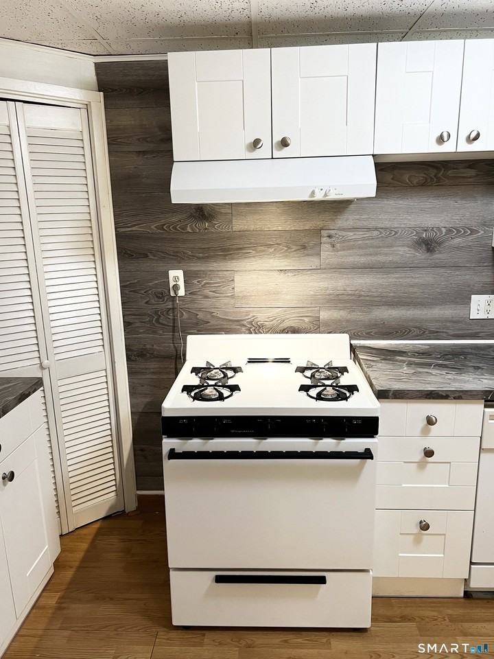 143 William St Unit A #A - Photo 2 of 20