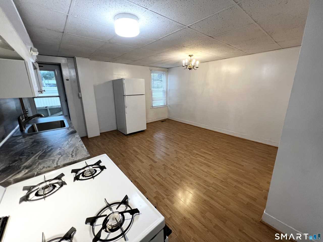 143 William St Unit A #A - Photo 4 of 20