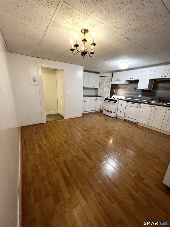 143 William St Unit A #A - Photo 5 of 20