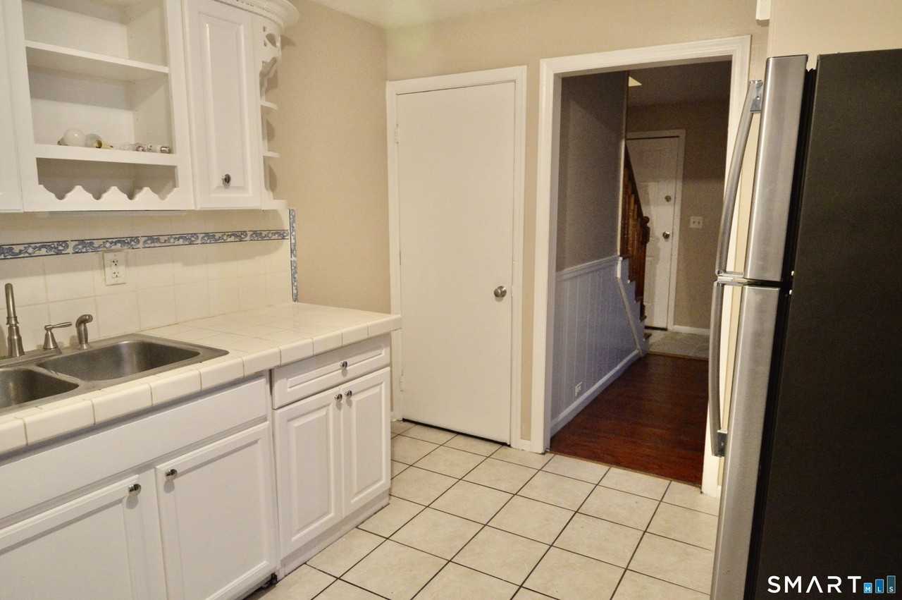 136 Forest Rd - Photo 3 of 18