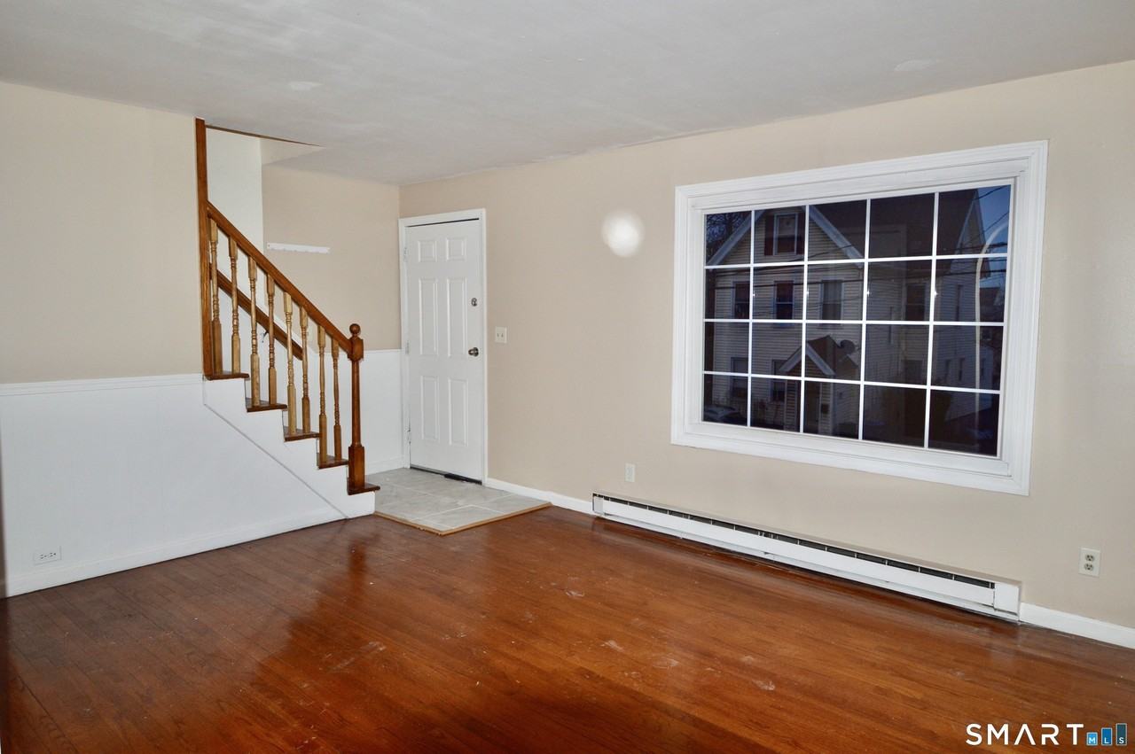 136 Forest Rd - Photo 7 of 18