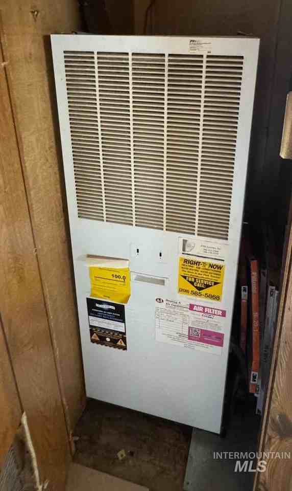 10369 W Florence Ln - Photo 5 of 7