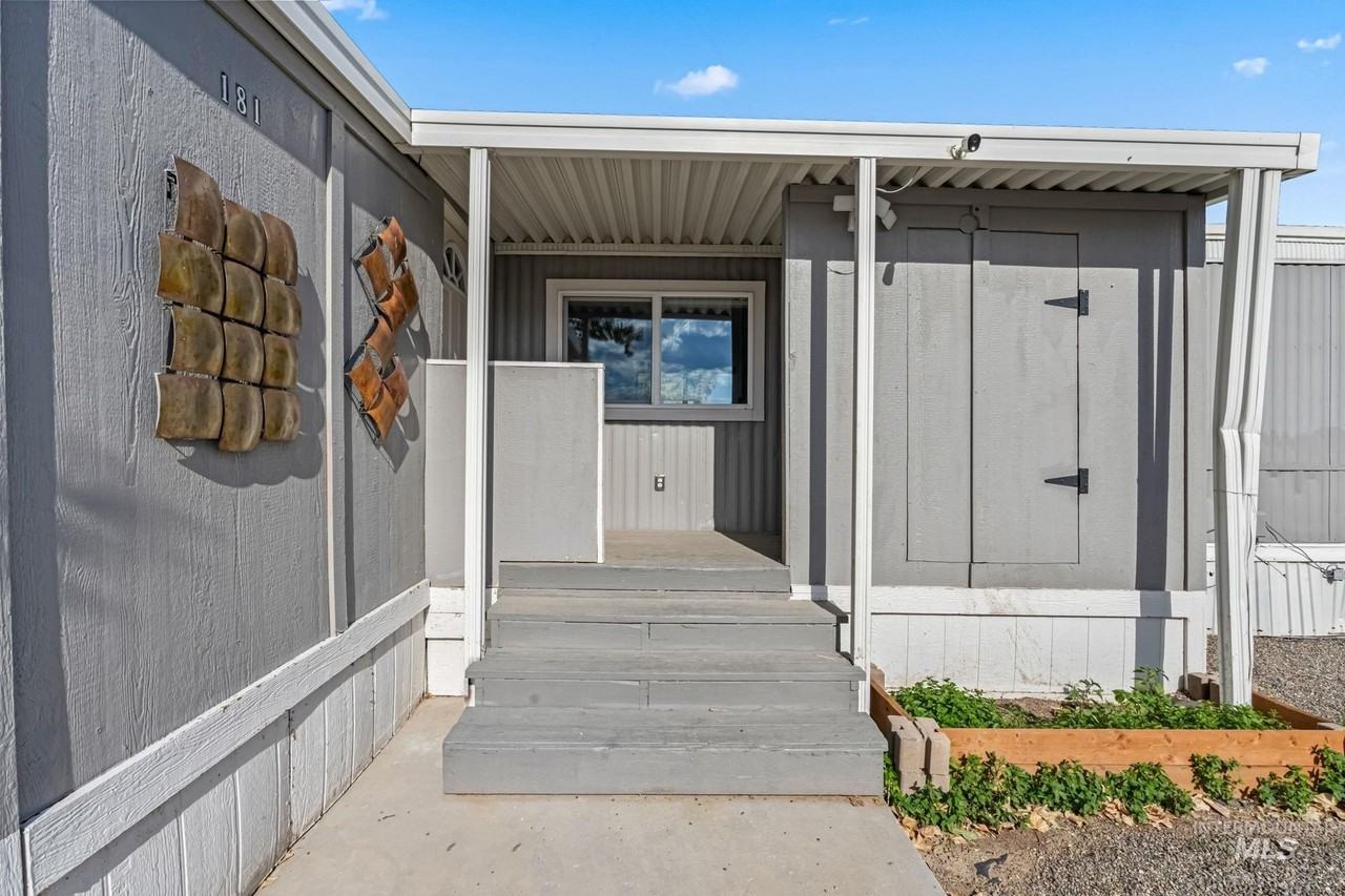 5015 E Ustick Rd Trlr 181 #181 - Photo 4 of 28