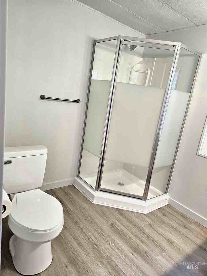 309 E 39th St Trlr 9 #9 - Photo 6 of 33