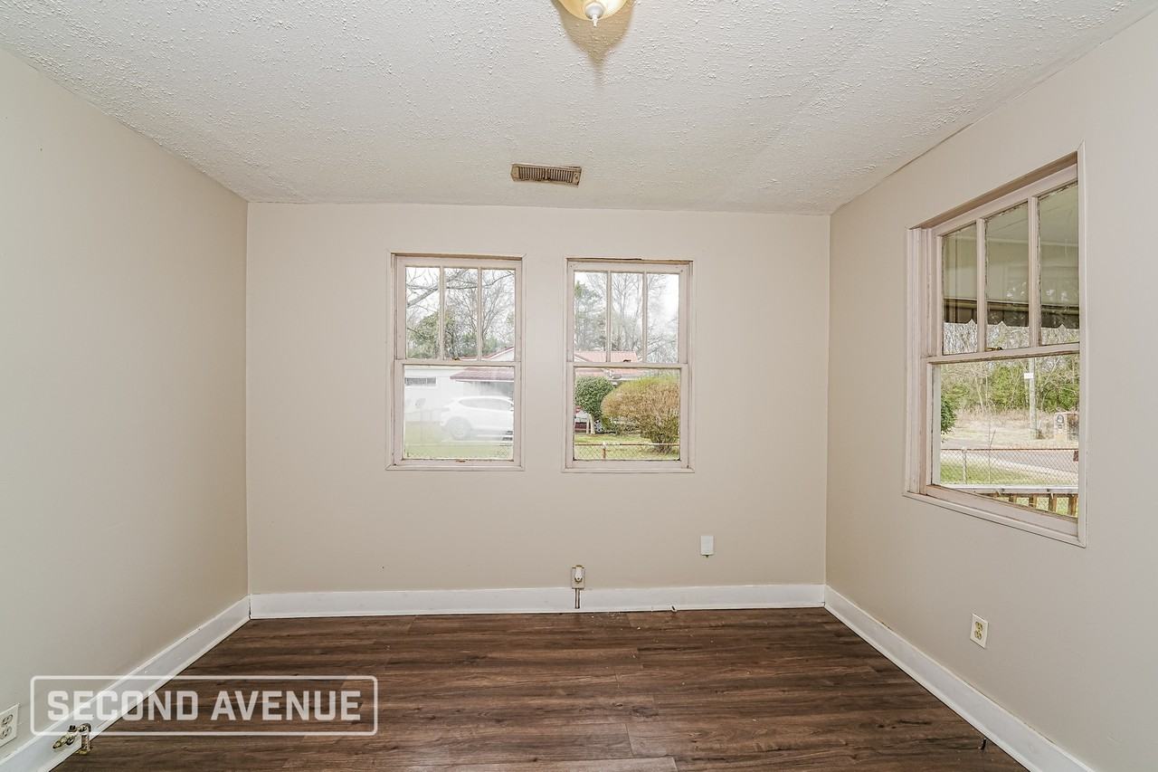 2709 Powderly Ave Sw - Photo 2 of 27