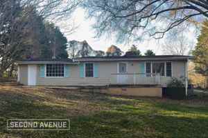 featured image of 120 Hayes Rd