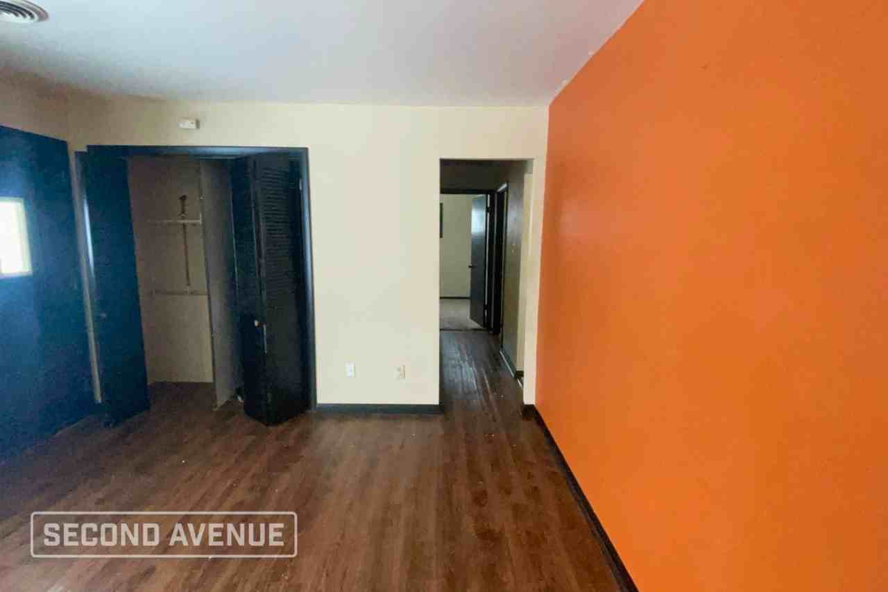 706 W Berkeley Ave - Photo 2 of 15