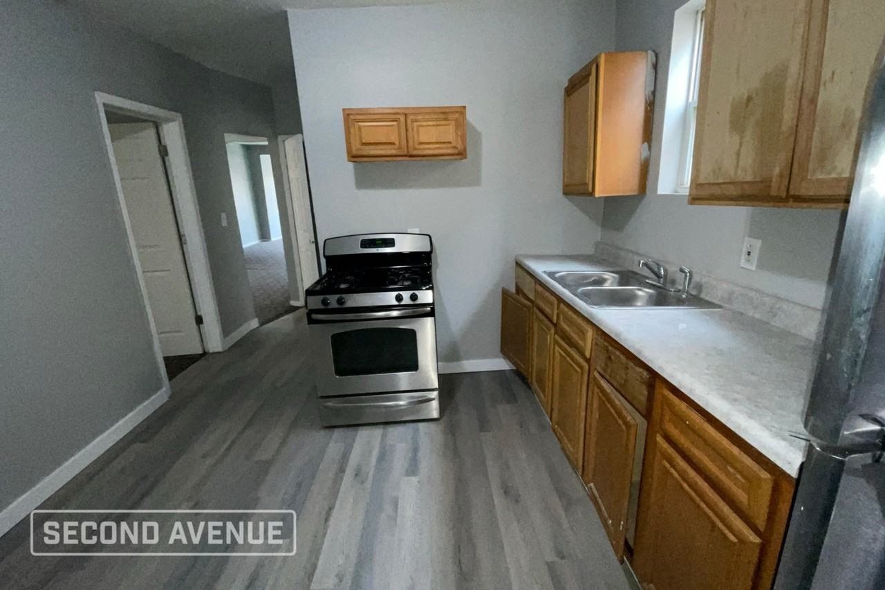 6543 S Claremont Ave - Photo 5 of 13