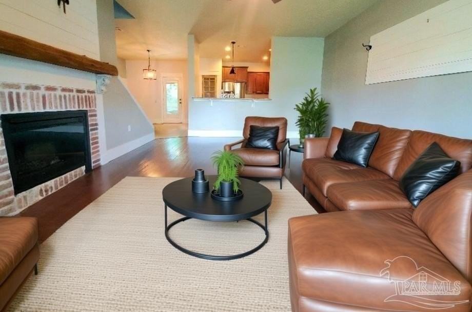 2549 Redford Dr - Photo 6 of 38