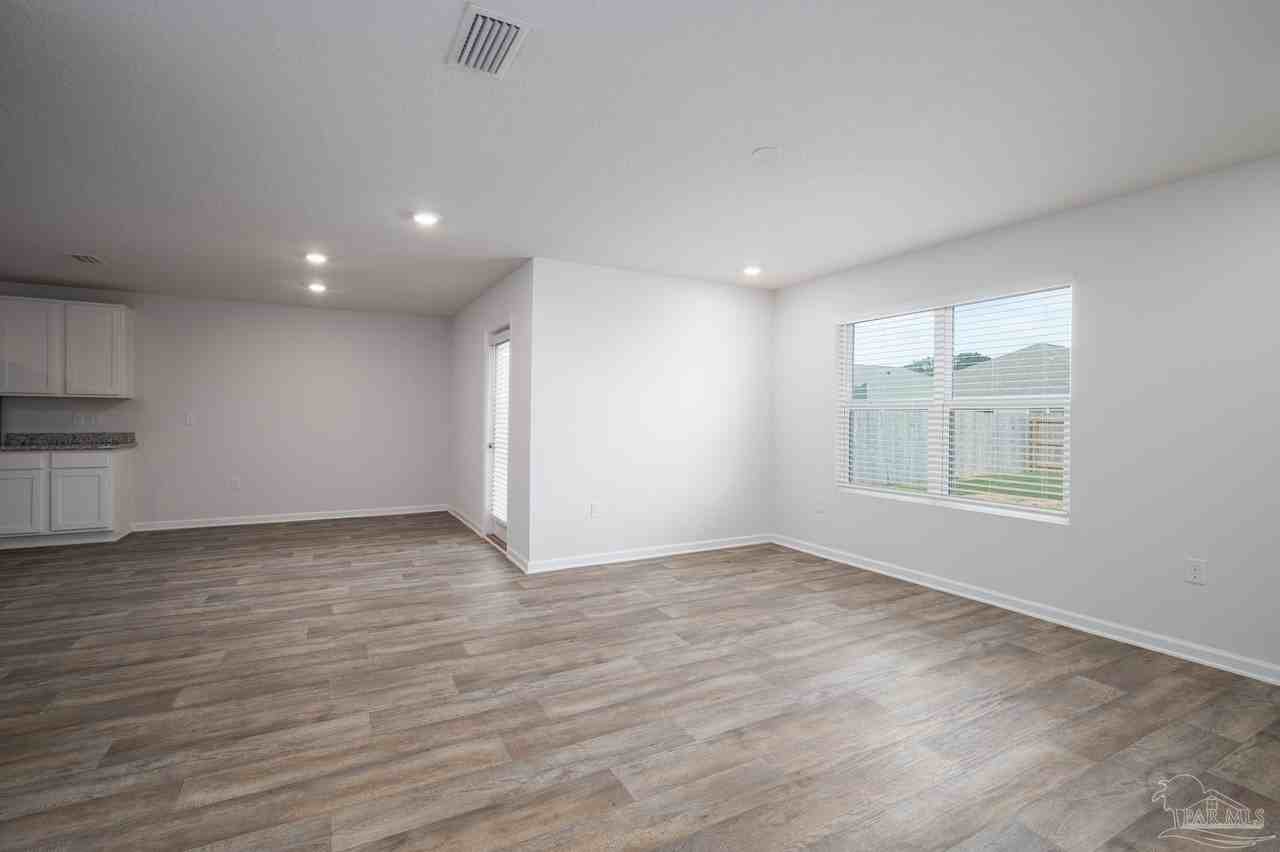 5540 Lancelot Trl - Photo 2 of 15