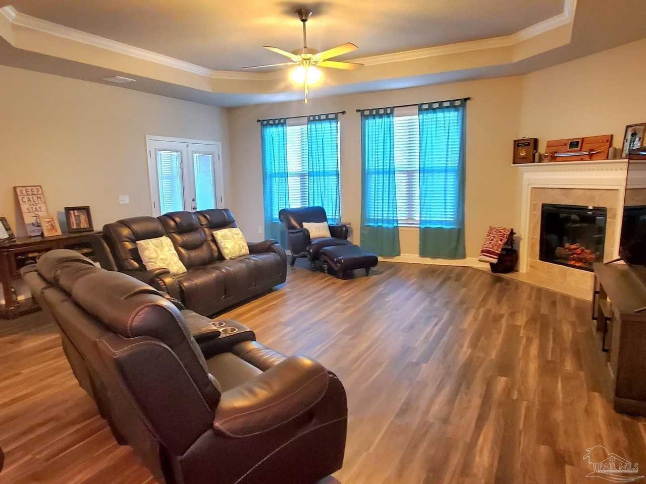 820 Oak Aly - Photo 7 of 19