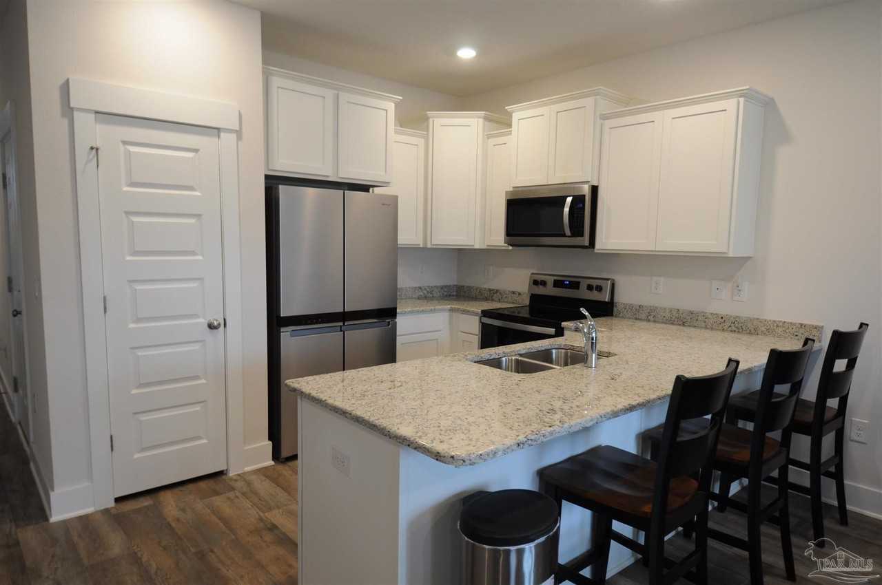 8908 Brigade Trl - Photo 3 of 25