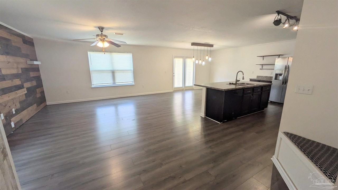 5881 Little Leaf Ct - Photo 4 of 39