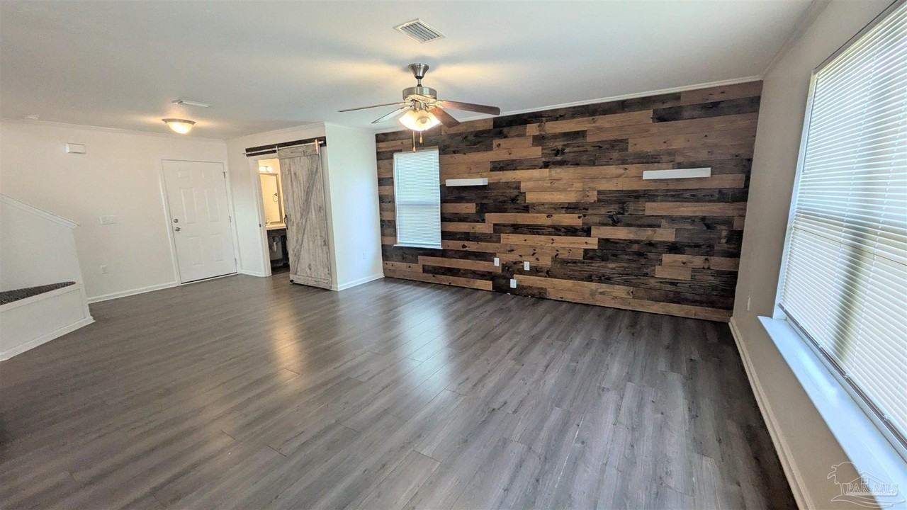 5881 Little Leaf Ct - Photo 5 of 39