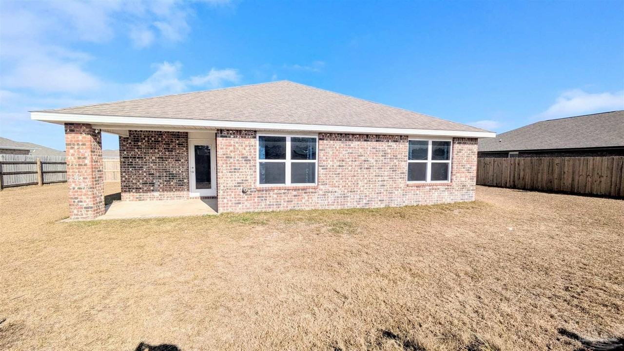 9294 Tara Cir - Photo 4 of 36