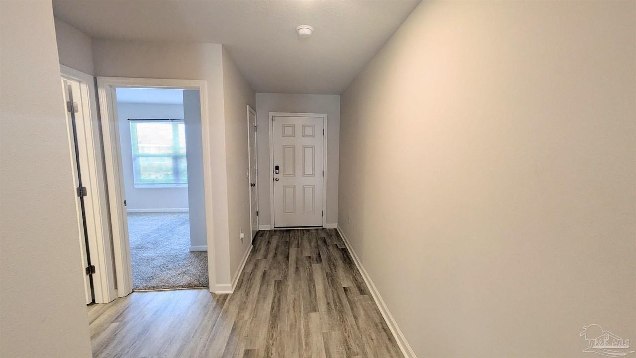 9294 Tara Cir - Photo 7 of 36