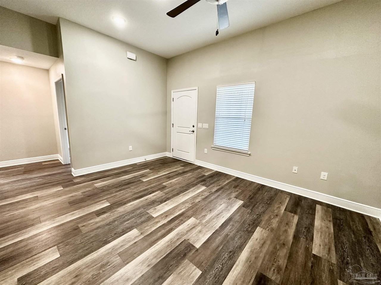 1603 Blackwell Ln Apt B #B - Photo 4 of 26