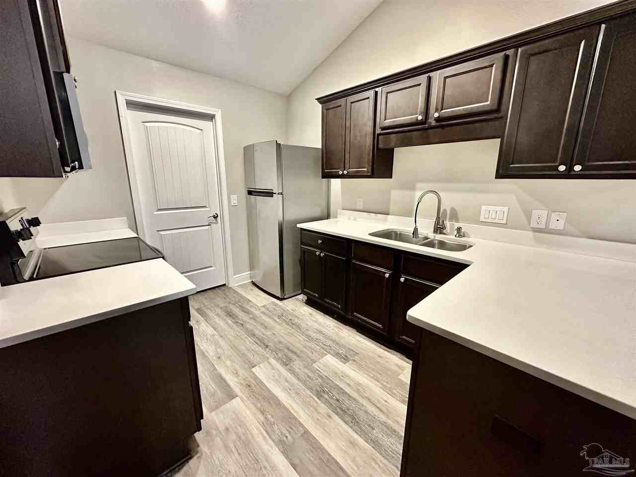 1603 Blackwell Ln Apt B #B - Photo 7 of 26