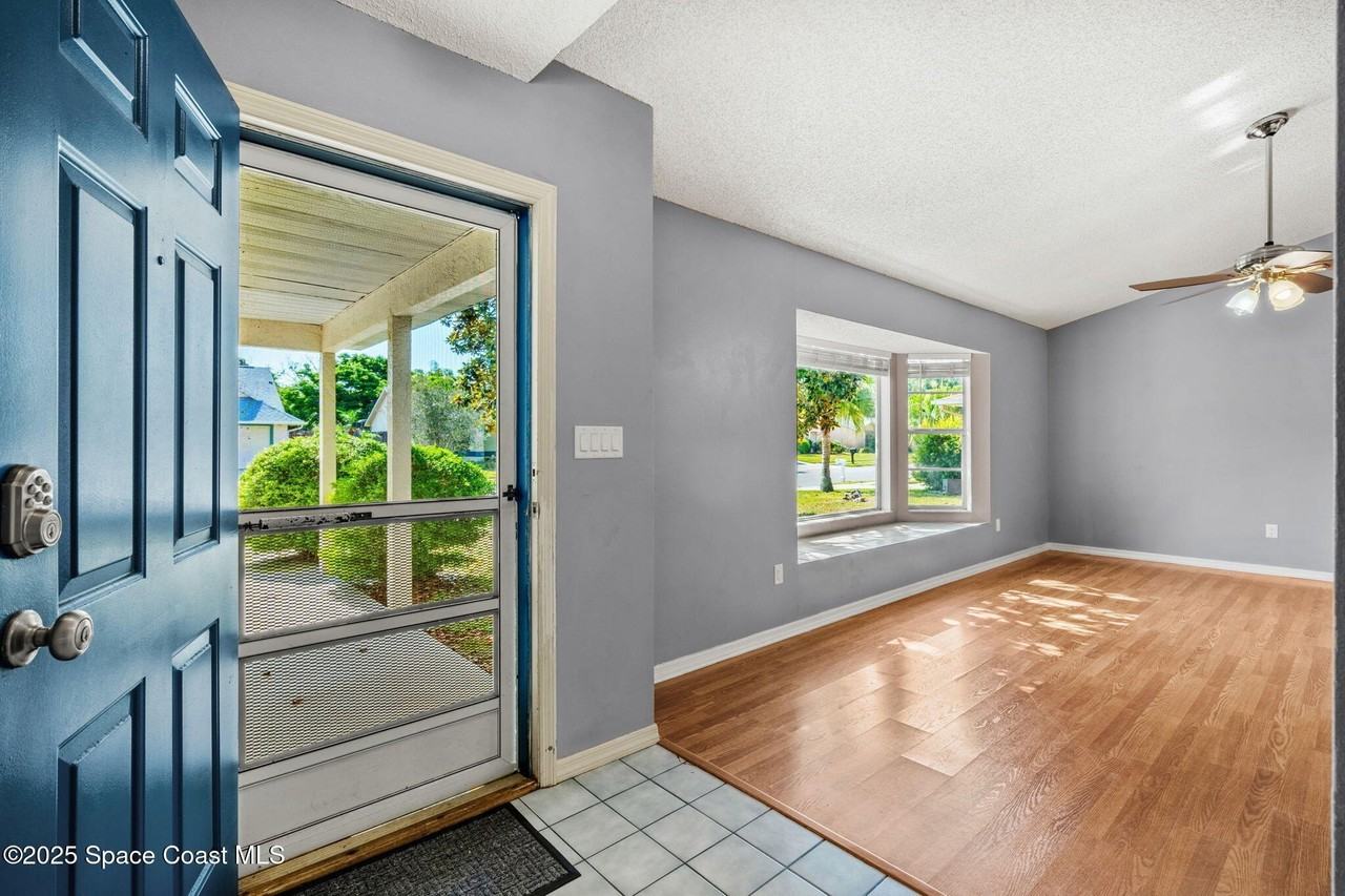 3390 Floral Palm Blvd - Photo 4 of 31