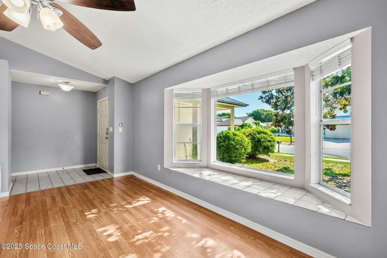 3390 Floral Palm Blvd - Photo 5 of 31