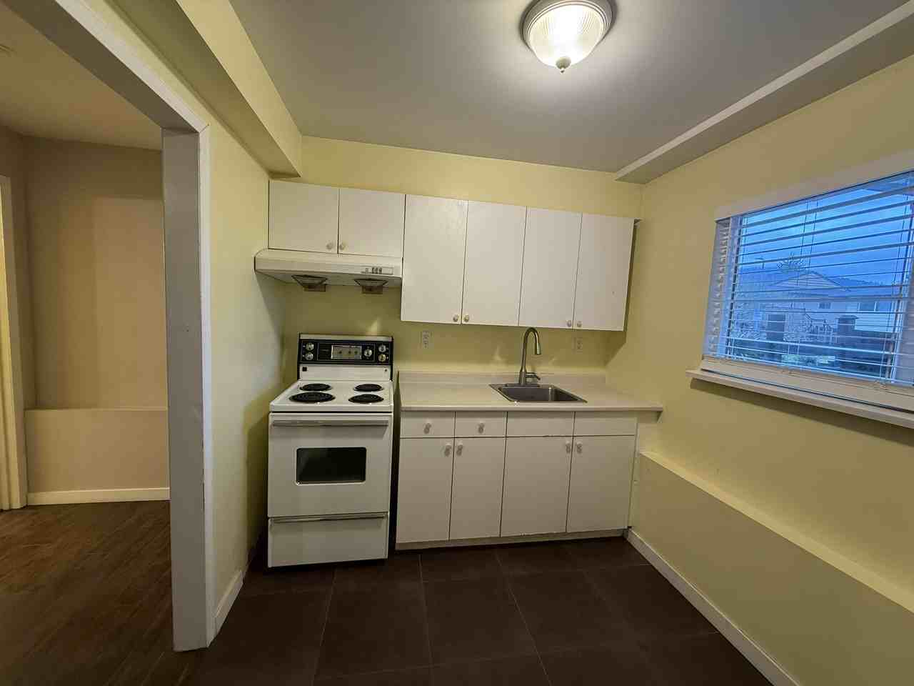 3168 Toba Dr - Photo 4 of 11