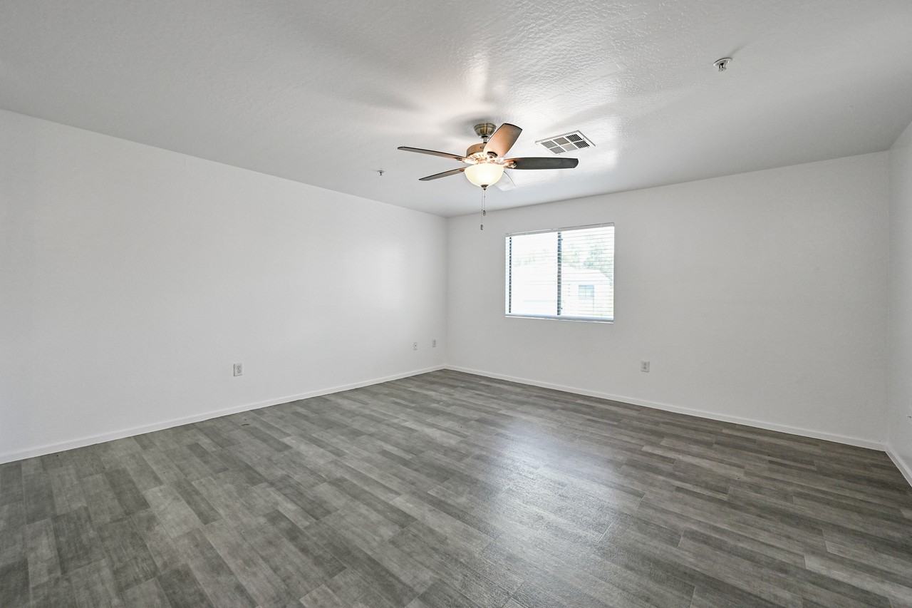 3065 North 67th Avenue #236 - Photo 3 of 25