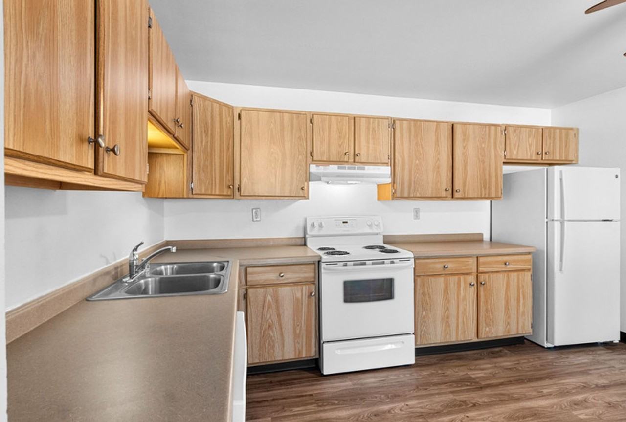 Woodfield Circle - Photo 3 of 50